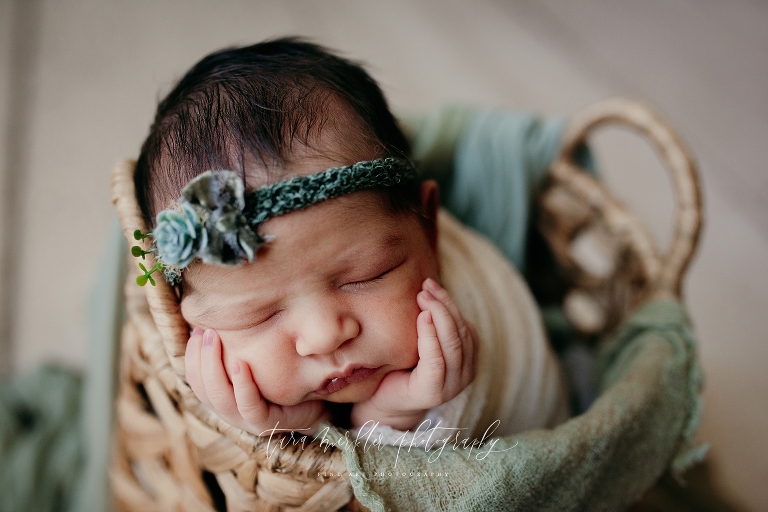 Allison's Newborn Session 2019 Tara Merkler Photography-48_WEB-1.jpg