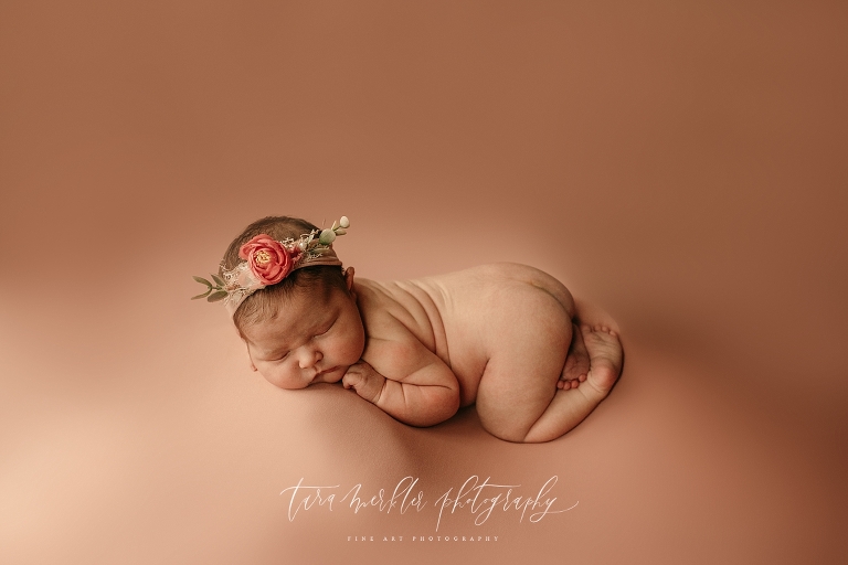 Ella's Newborn Session Tara Merkler Photography 2021-33_WEB.jpg