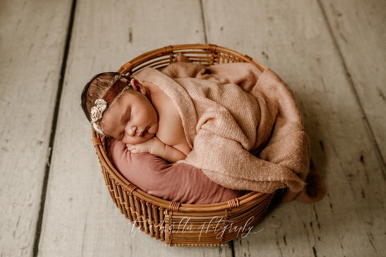 Ella's Newborn Session Tara Merkler Photography 2021-94_WEB.jpg