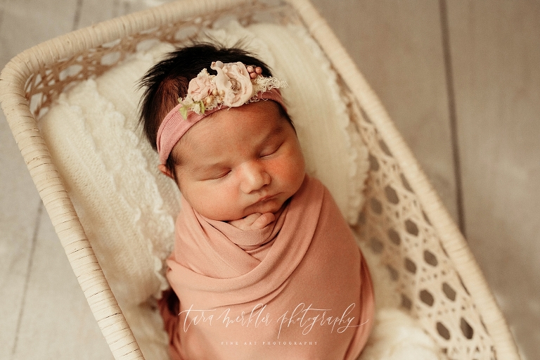 Malla Newborn Session Tara Merkler Photography 2021-100_WEB.jpg