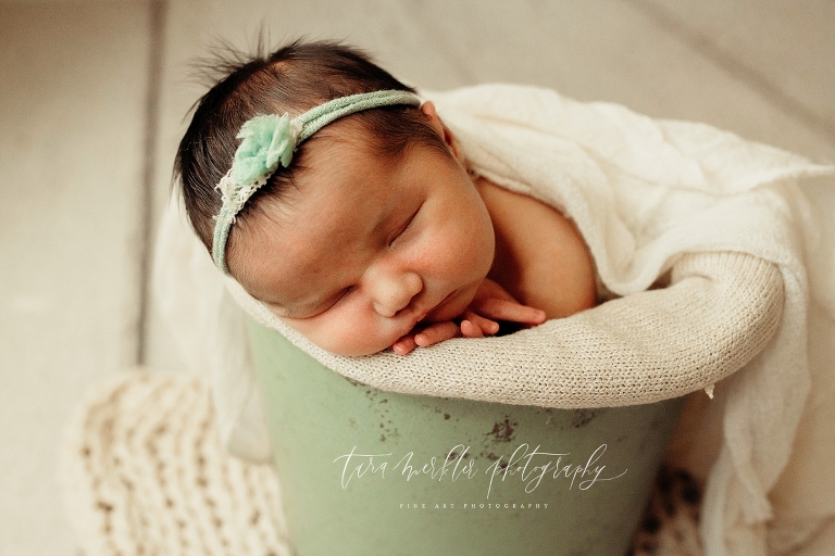 Malla Newborn Session Tara Merkler Photography 2021-138_WEB.jpg